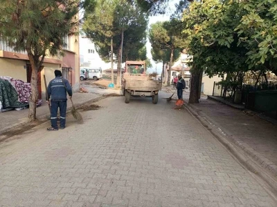 Karacasu’da çevre temizliği için ekipler sahada
