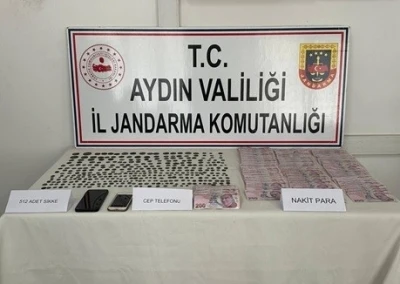 Karacasu’da durdurulan araçta tarihi eser ele geçirildi
