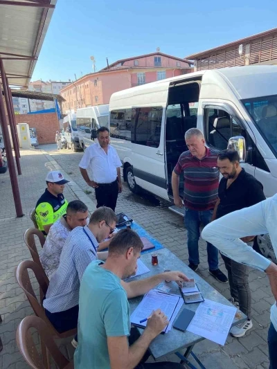 Karacasu’da okul servislerine ’güvenlik’ denetimi
