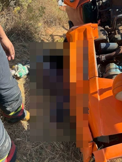 Karacasu&rsquo;da trakt&ouml;r devrildi: 1 &ouml;l&uuml;
