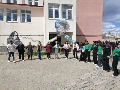 Kara&ccedil;oban&rsquo;da bir sofra kuruldu, mesafeler kardeşliğe d&ouml;n&uuml;şt&uuml;
