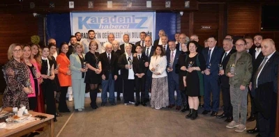 Karadeniz&rsquo;de &rsquo;yılın değerleri&rsquo; &ouml;d&uuml;llerini aldı
