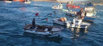 Karadeniz’e açılan balıkçılardan Filistin’e özgürlük çağrısı
