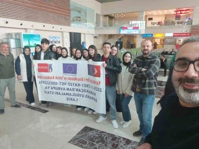 Karako&ccedil;anlı &ouml;ğrenciler demans hastalığı &uuml;zerine Avrupa stajını s&uuml;rd&uuml;r&uuml;yor
