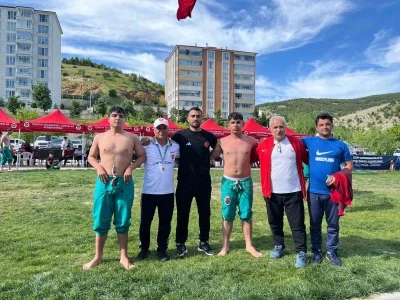 Karakucak Yıldızlar T&uuml;rkiye Şampiyonası&rsquo;nda Elazığlı sporcu ikinci oldu
