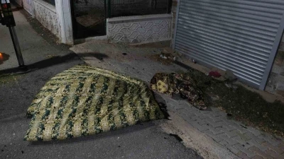 Karaman’da 3 katlı binada çıkan yangın korkuttu
