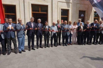 Karaman&rsquo;da Ahmet Keleşoğlu Arkeoloji ve Etnografya M&uuml;zesi t&ouml;renle a&ccedil;ıldı
