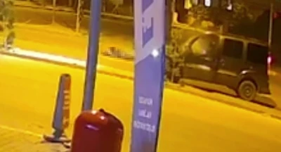Karaman&rsquo;da belediye iş&ccedil;isinin &ouml;l&uuml;m&uuml;yle sonu&ccedil;lanan kaza kamerada
