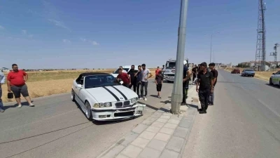 Karaman’da otomobil aydınlatma direğine çarptı: 1 yaralı
