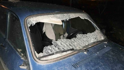 Karaman&rsquo;da otomobilin &ccedil;arptığı 79 yaşındaki kadın yaralandı
