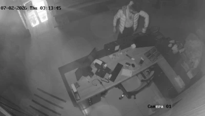 Karaman&rsquo;da pes dedirten hırsızlık: Camı kırarak i&ccedil;eri giren hırsız DMD hastası &ccedil;ocuğun yardım kumbarasındaki paraları &ccedil;aldı
