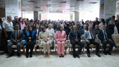 Karaman&rsquo;da "Hayat Boyu &Ouml;ğrenme Haftası" sergisi a&ccedil;ıldı
