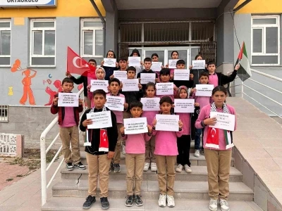 Karapınar’da küçük öğrencilerden Filistin için anlamlı etkinlik
