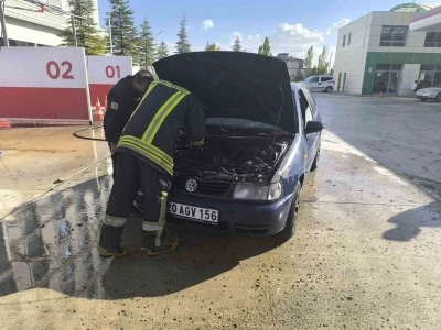 Karapınar’da otomobil yangını paniğe neden oldu
