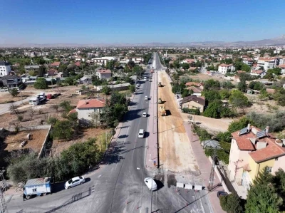 Karatay’da asfalt seferberliği sürüyor
