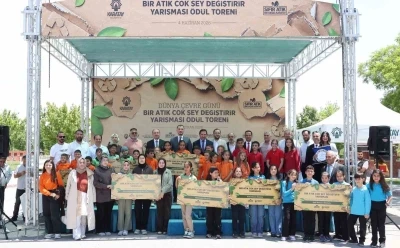 Karatay&rsquo;da "Bir Atık &Ccedil;ok Şey Değiştirir" yarışmasında &ouml;d&uuml;ller sahiplerini buldu
