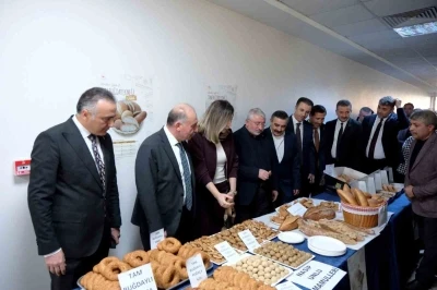 Karatay&rsquo;ın tam buğday ekmeği &ccedil;alışmaları &Ccedil;orum&rsquo;da tanıtıldı
