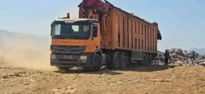 Karateke’de jandarmaya rağmen çöp dökümleri devam ediyor
