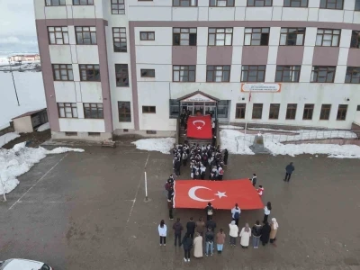 Karayazılı gen&ccedil;lerin vefa duruşu
