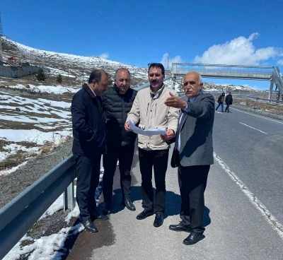 Karayolları &Ccedil;ıldır&rsquo;da bağlantı yolları i&ccedil;in &ccedil;alışma başlattı
