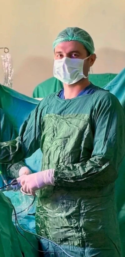 Karın boşluğundan 40 santimetre b&uuml;y&uuml;kl&uuml;ğ&uuml;nde kitle &ccedil;ıkarıldı
