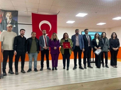 Kariyer planlama ve gelecek tasarımı konferansı gen&ccedil;lerle buluştu
