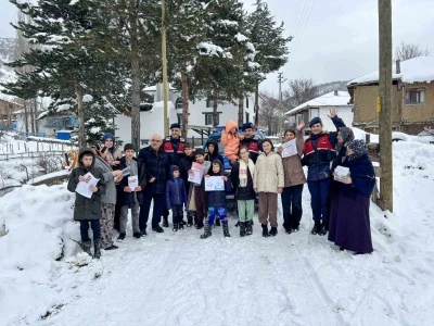 Karnelerini jandarma ekipleri ulaştırdı
