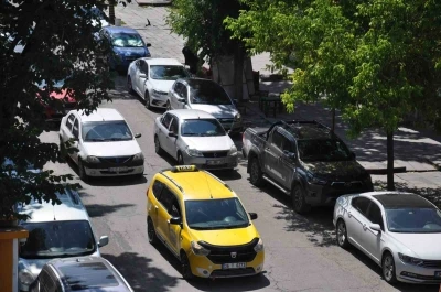 Kars, b&ouml;lgenin ara&ccedil; lideri oldu! Trafiğe kayıtlı ara&ccedil; sayısı 56 bin 199&rsquo;a y&uuml;kseldi
