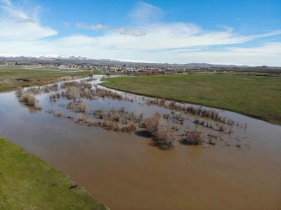 Kars &Ccedil;ayı taştı: Ağa&ccedil;lar sular altında kaldı
