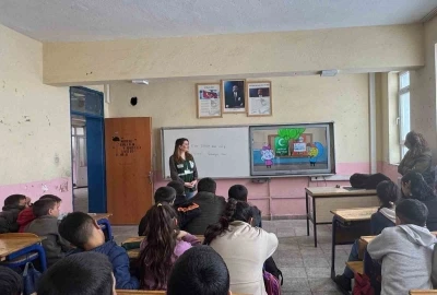 Kars &Ccedil;erme Ortaokulu &ouml;ğrencilerine bağımlılıkla m&uuml;cadele eğitimi verildi
