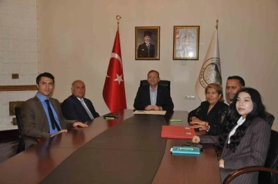 Kars’ta 2 derneğe destek
