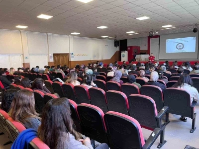Kars&rsquo;ta 442 &ouml;ğretmene ter&ouml;rle m&uuml;cadele farkındalık eğitimi
