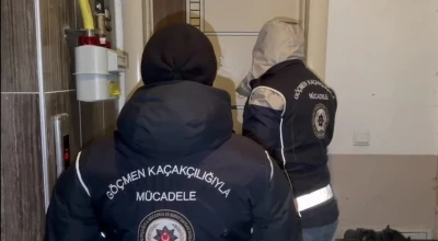 Kars&rsquo;ta apartta 4 d&uuml;zensiz g&ouml;&ccedil;men yakalandı
