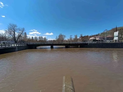 Kars&rsquo;ta Bedesten B&ouml;lgesi&rsquo;nde estetik tartışması
