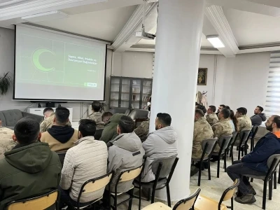 Kars&rsquo;ta jandarmaya bağımlılıkla m&uuml;cadele eğitimi
