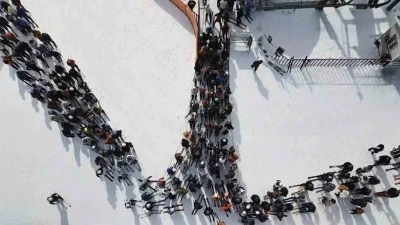 Kars&rsquo;ta kayağını kapan Sarıkamış&rsquo;a koştu
