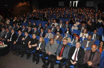 Kars&rsquo;ta kitap seferberliği: 98 bin kitap okundu, en &ccedil;ok okuyan &ouml;ğrenci ve veliler &ouml;d&uuml;llendirildi
