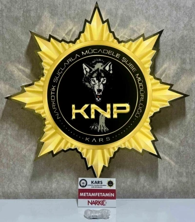 Kars&rsquo;ta narkotik operasyonu: Metamfetamin ele ge&ccedil;irildi, 1 kişi tutuklandı
