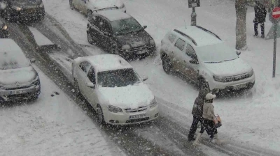 Kars&rsquo;ta son 15 yılın en yoğun kışı yaşanıyor
