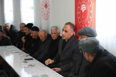Kars&rsquo;ta Tarım ve Orman M&uuml;d&uuml;rl&uuml;ğ&uuml; &uuml;reticilerle buluşmayı s&uuml;rd&uuml;r&uuml;yor
