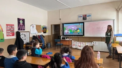 Kars&rsquo;ta Yeşilay&rsquo;dan miniklere sağlıklı yaşam eğitimi
