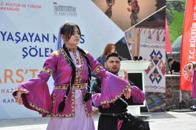 Kars Yaşayan Miras Ş&ouml;leni renkli g&ouml;r&uuml;nt&uuml;lerle başladı
