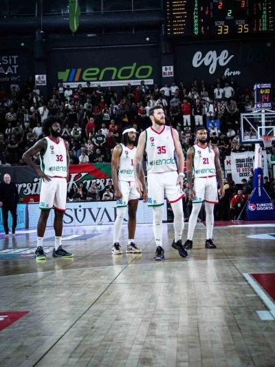 Karşıyaka Basketbol, ligde kalma iddiasını s&uuml;rd&uuml;rd&uuml;
