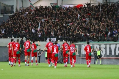 Karşıyaka, Eskişehirspor deplasmanında
