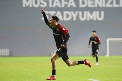Karşıyaka ile Trabzonspor, Adem Yeşilyurt i&ccedil;in masaya oturacak
