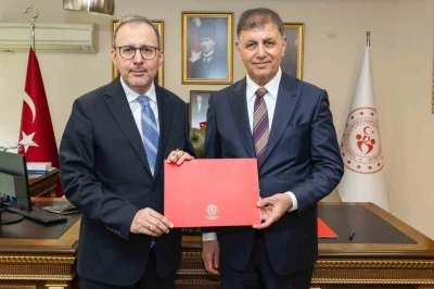 Karşıyaka Stadyumu i&ccedil;in protokol imzalandı
