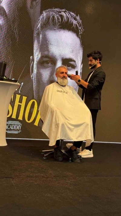 Karslı kuaförün başarısı
