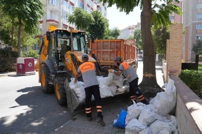 Kartal Belediyesi’nden yaz temizlik seferberliği
