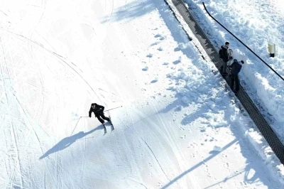 Kartalkaya&rsquo;da kayak sezonu a&ccedil;ıldı
