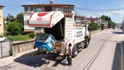 Kartepe&rsquo;de bayram sonrası temizlik mesaisi
